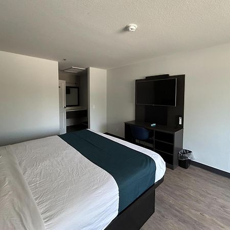 Studio 6 Lake Elsinore, Ca מראה חיצוני תמונה