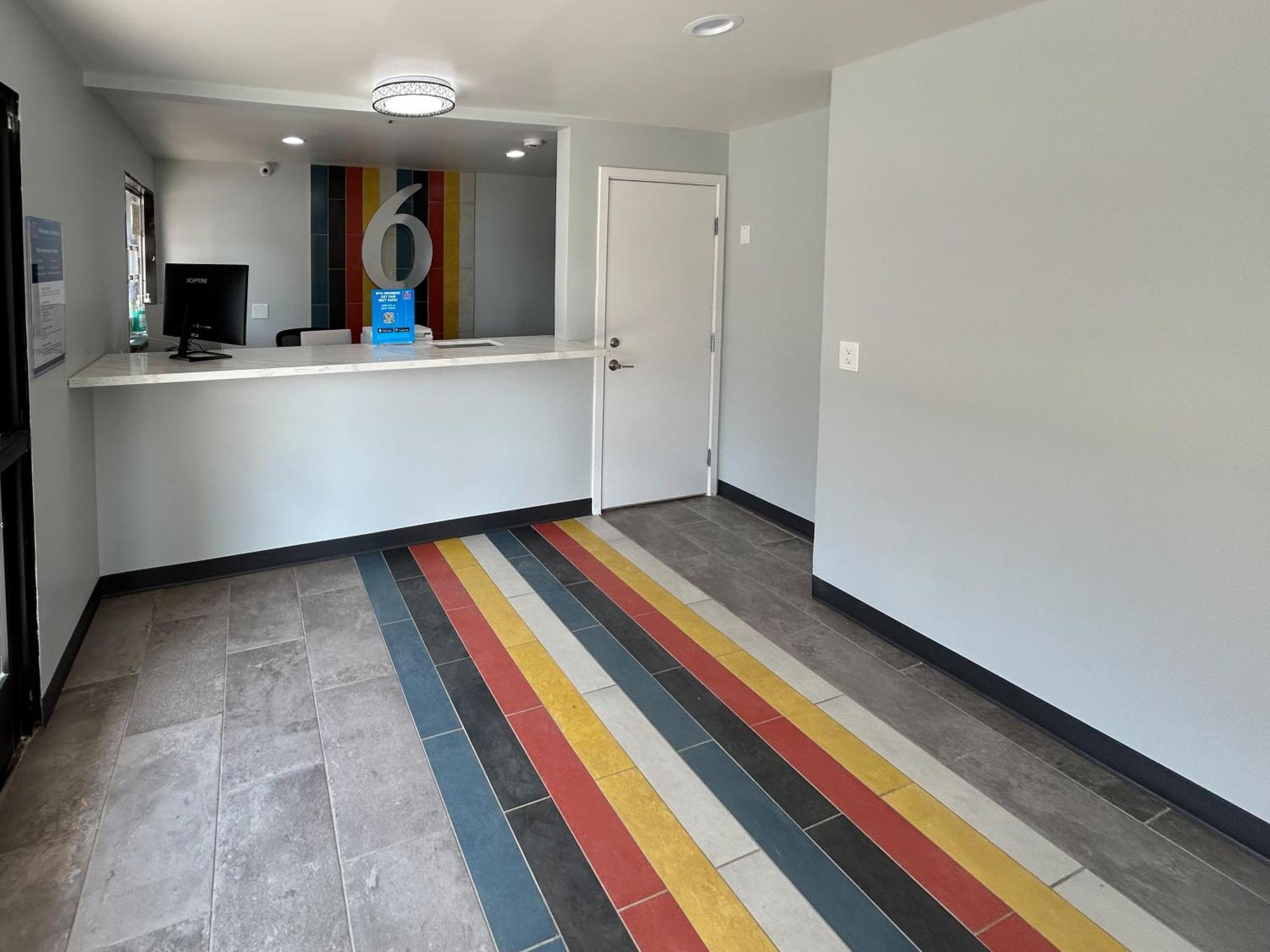 Studio 6 Lake Elsinore, Ca מראה חיצוני תמונה